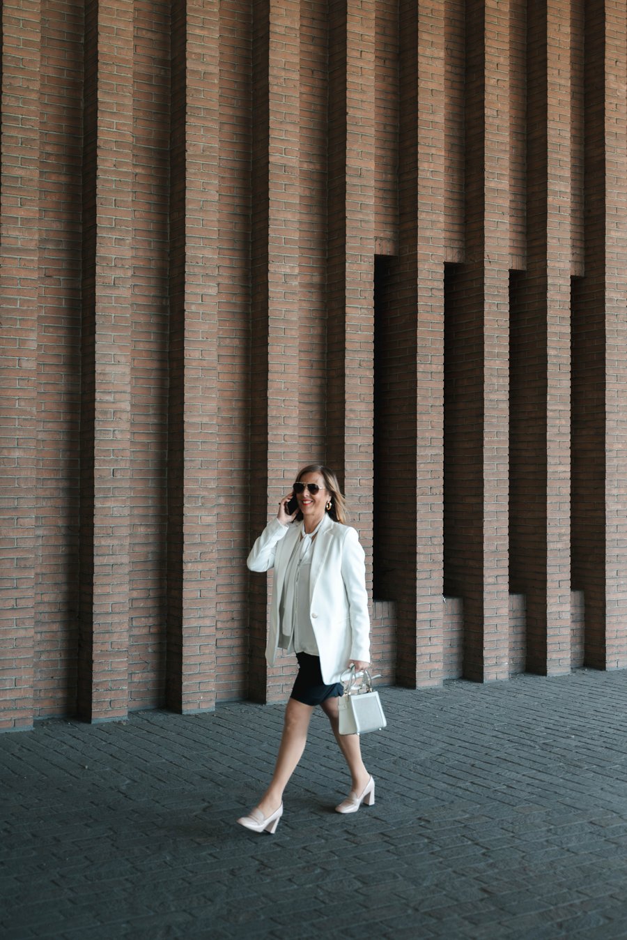 Avv. Laura Proietti — esterni Tribunale Torino